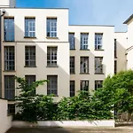 - Le Logis Versaillais