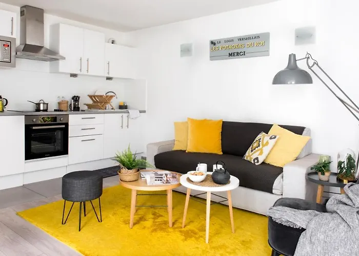 - Le Logis Versaillais Apartman